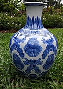 Round blue peony vase, view 2