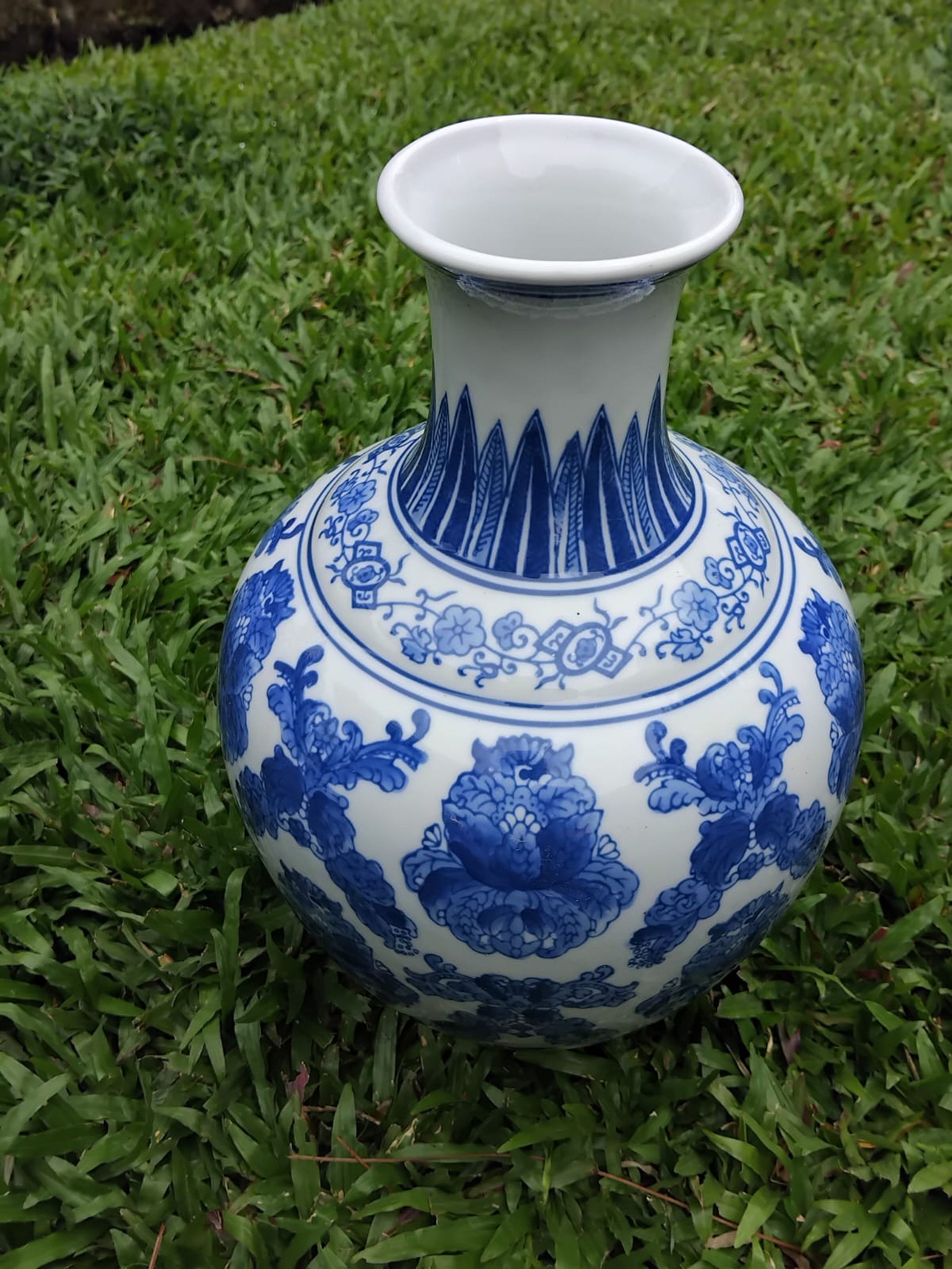 Round blue peony vase, view 1